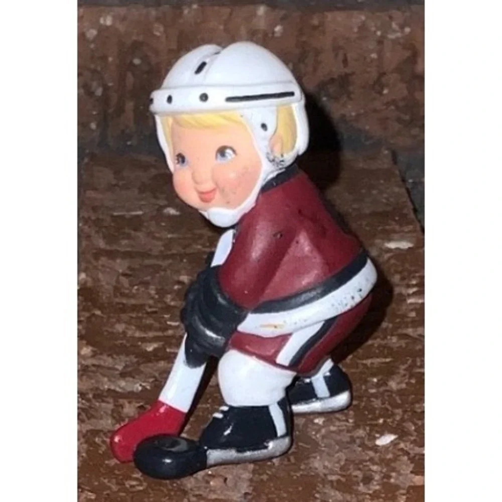 Hallmark Merry Miniatures‎ Kids Collection Figurine Blade Hockey #6 Player